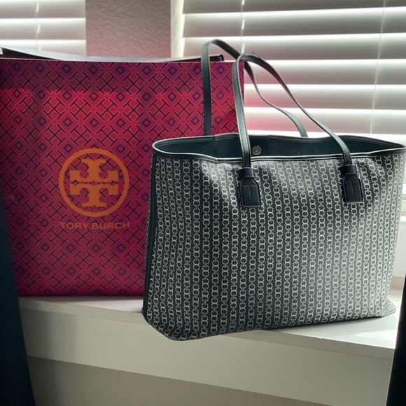 🖤Tory Burch Gemini Link Canvas Tote in Liberty Black - Picture 2 of 8